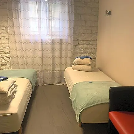 Hostel Sueda *